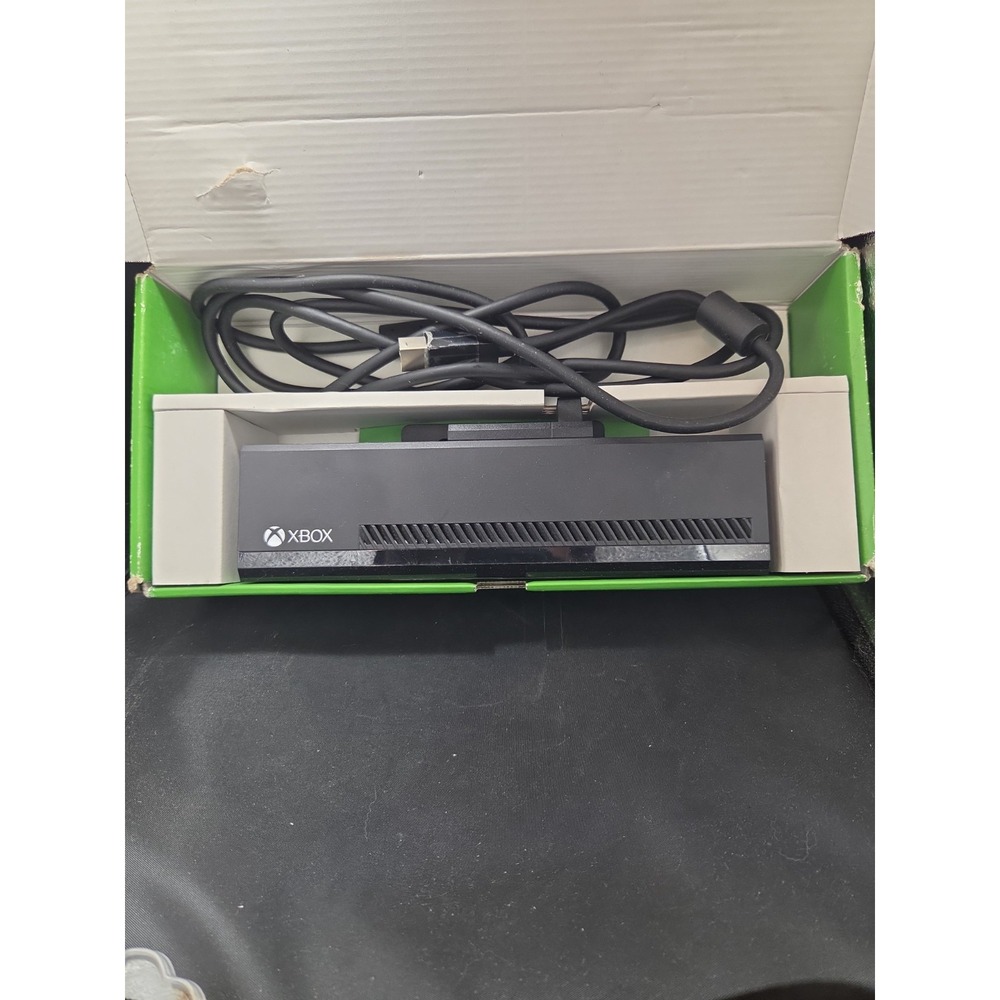Microsoft Xbox One Kinect Sensor - Model 1520 CIB - Picture 3 of 3